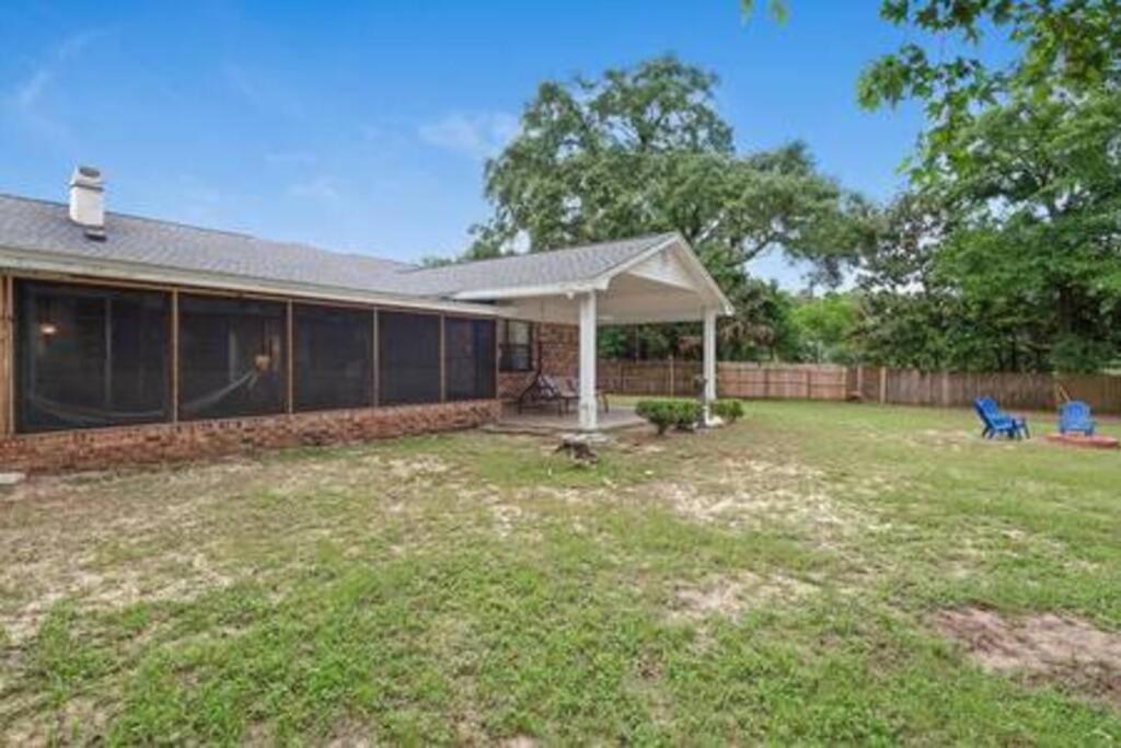 Quiet Relaxing Home - Close To Downtown & Beach 4Br-2Bt Pensacola Exterior foto